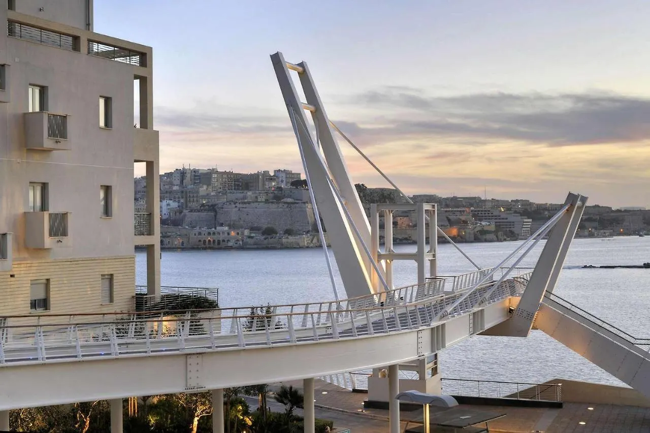 Art Deco Apartment In Central Sliema
