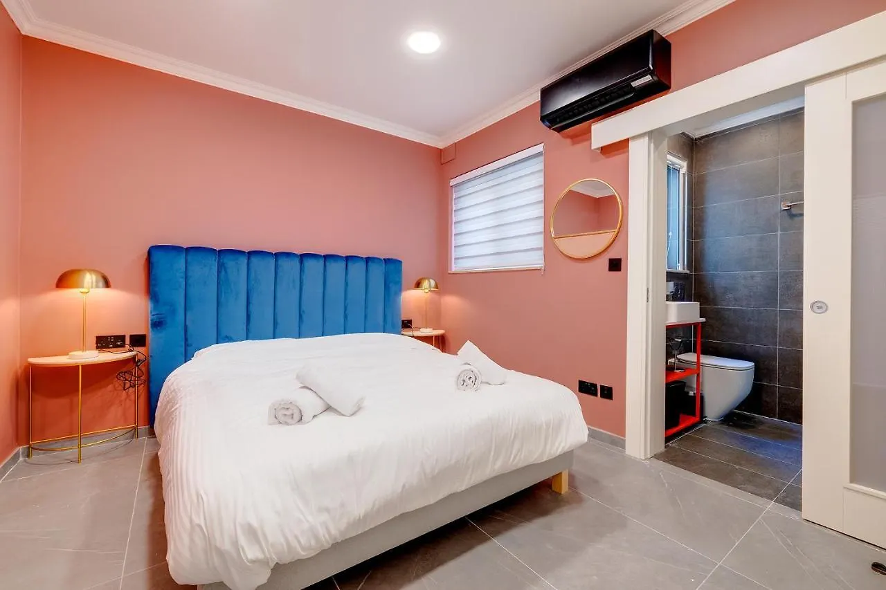 Art Deco Apartment In Central Sliema
