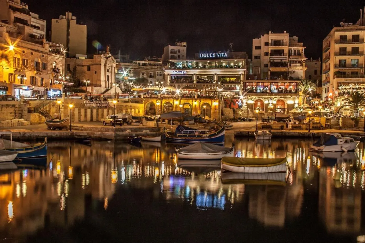Art Deco Apartment In Central Sliema Malta
