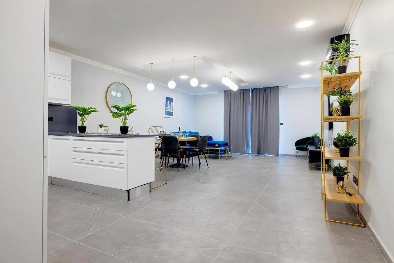 Art Deco Apartment In Central Sliema