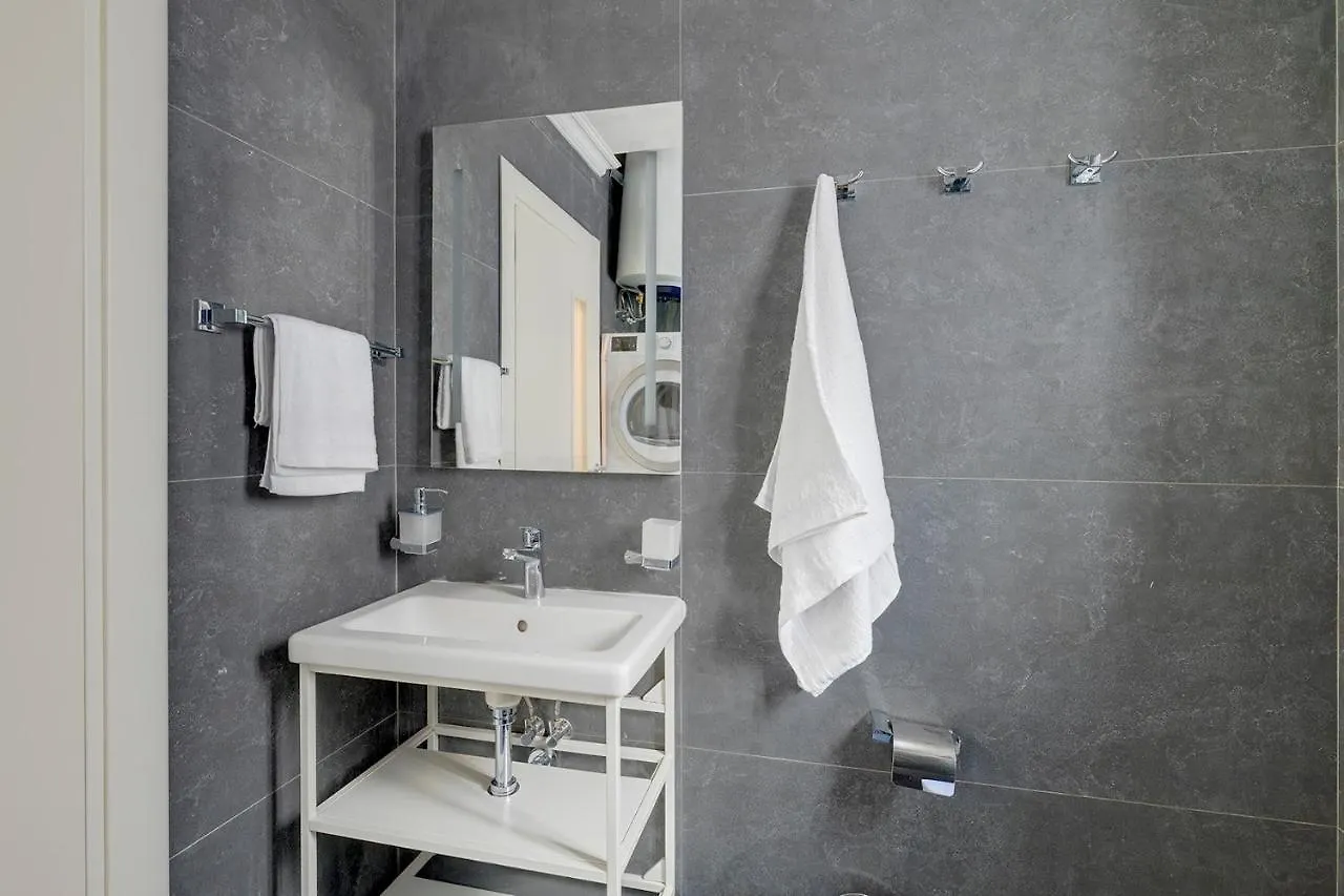 Art Deco Apartment In Central Sliema Malta